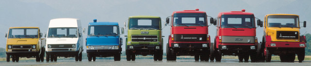 rangées anciens camions Iveco